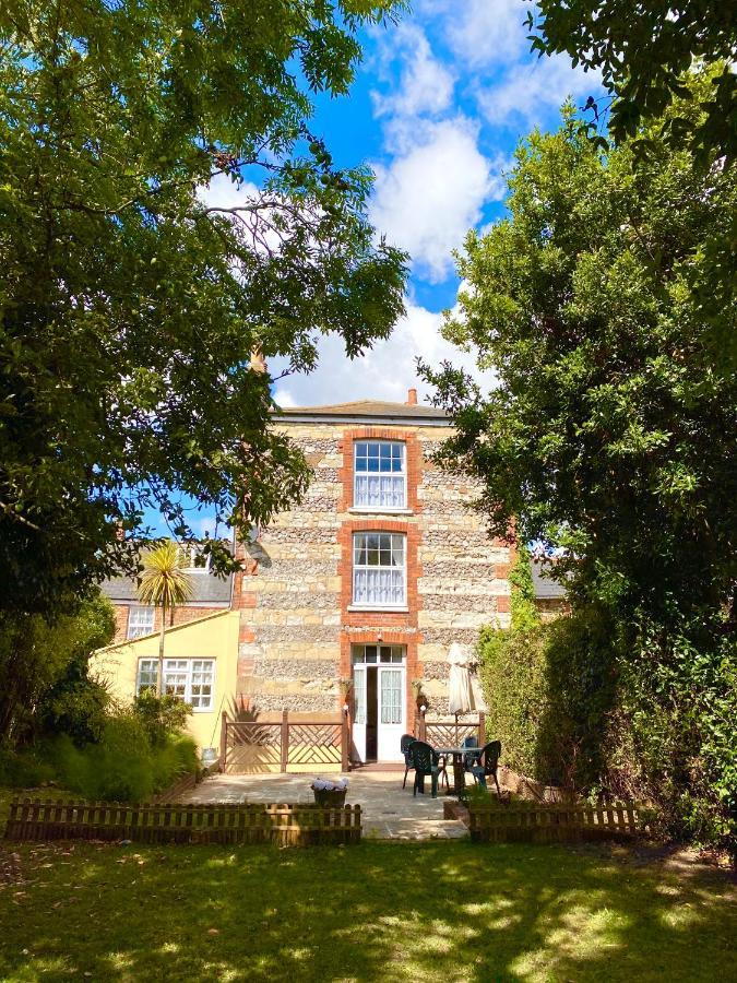 Lala Mundi Bed & Breakfast Brading Exterior photo